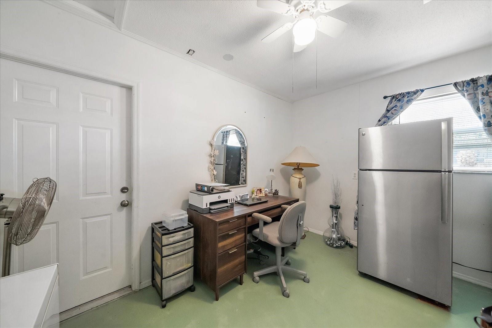 SOUTH VENICE UNIT 64 - Residential