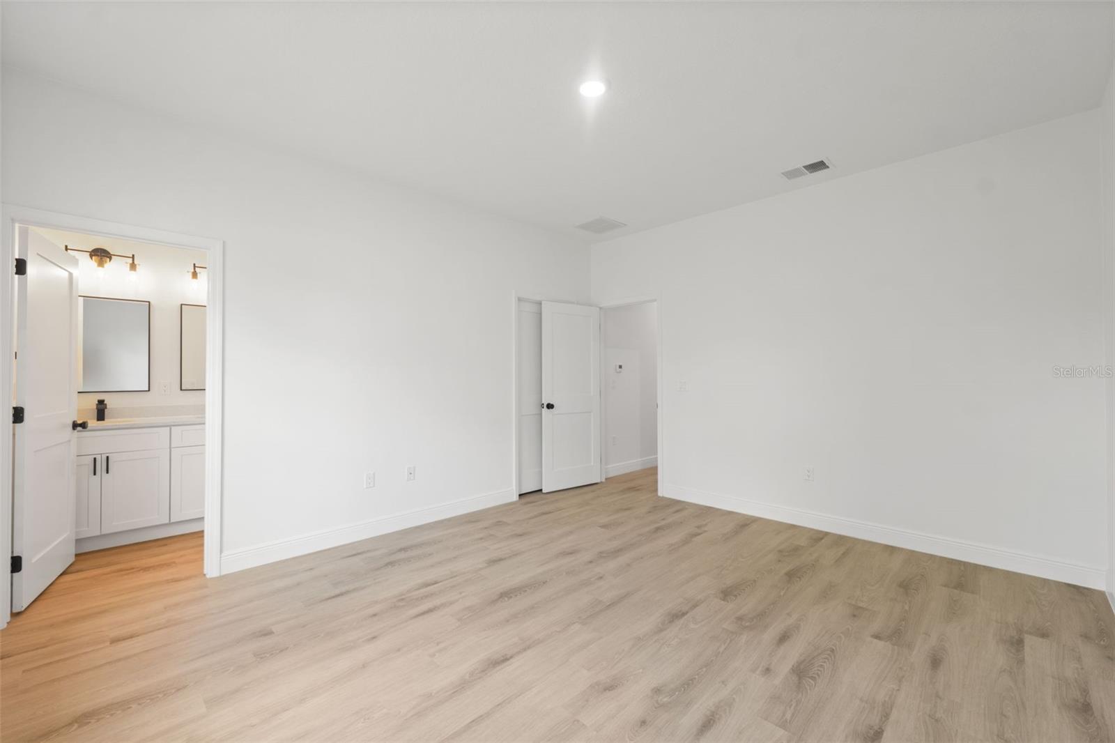 MARION OAKS UN 03 - Residential