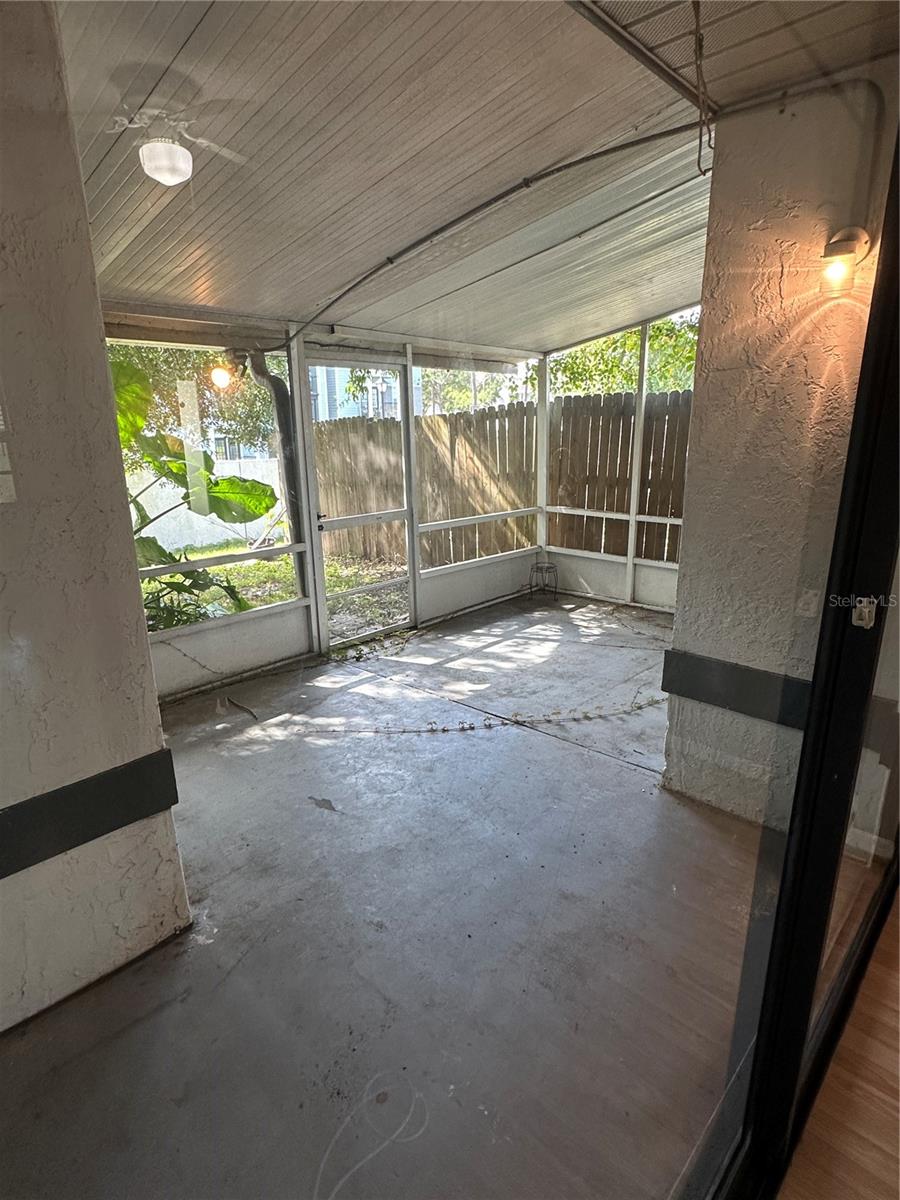 CHANCELLORS ROW PH 02 - Residential Lease