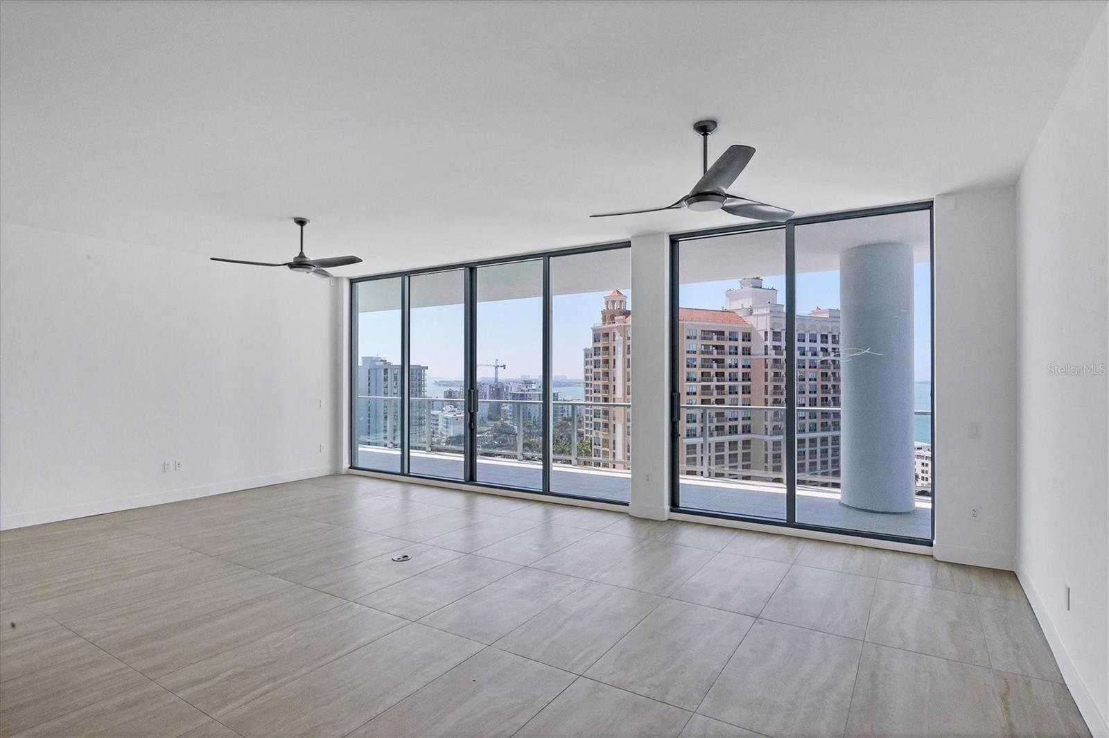 301 QUAY COMMONS 1411