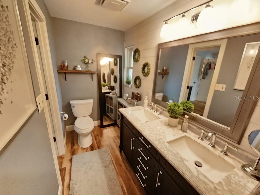 OAK GROVE ESTATES - Residential