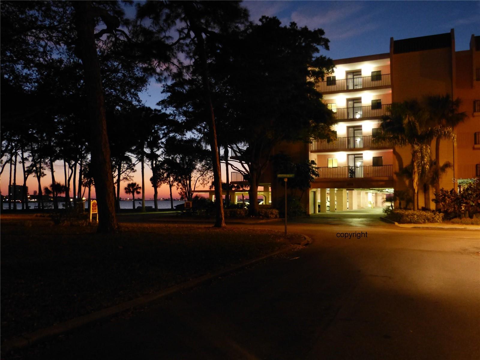 2700 BAYSHORE BOULEVARD 11302