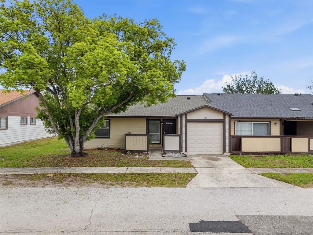 Photo of 1101 Alicante Avenue, Orlando, FL 32807 (MLS # O6400013)