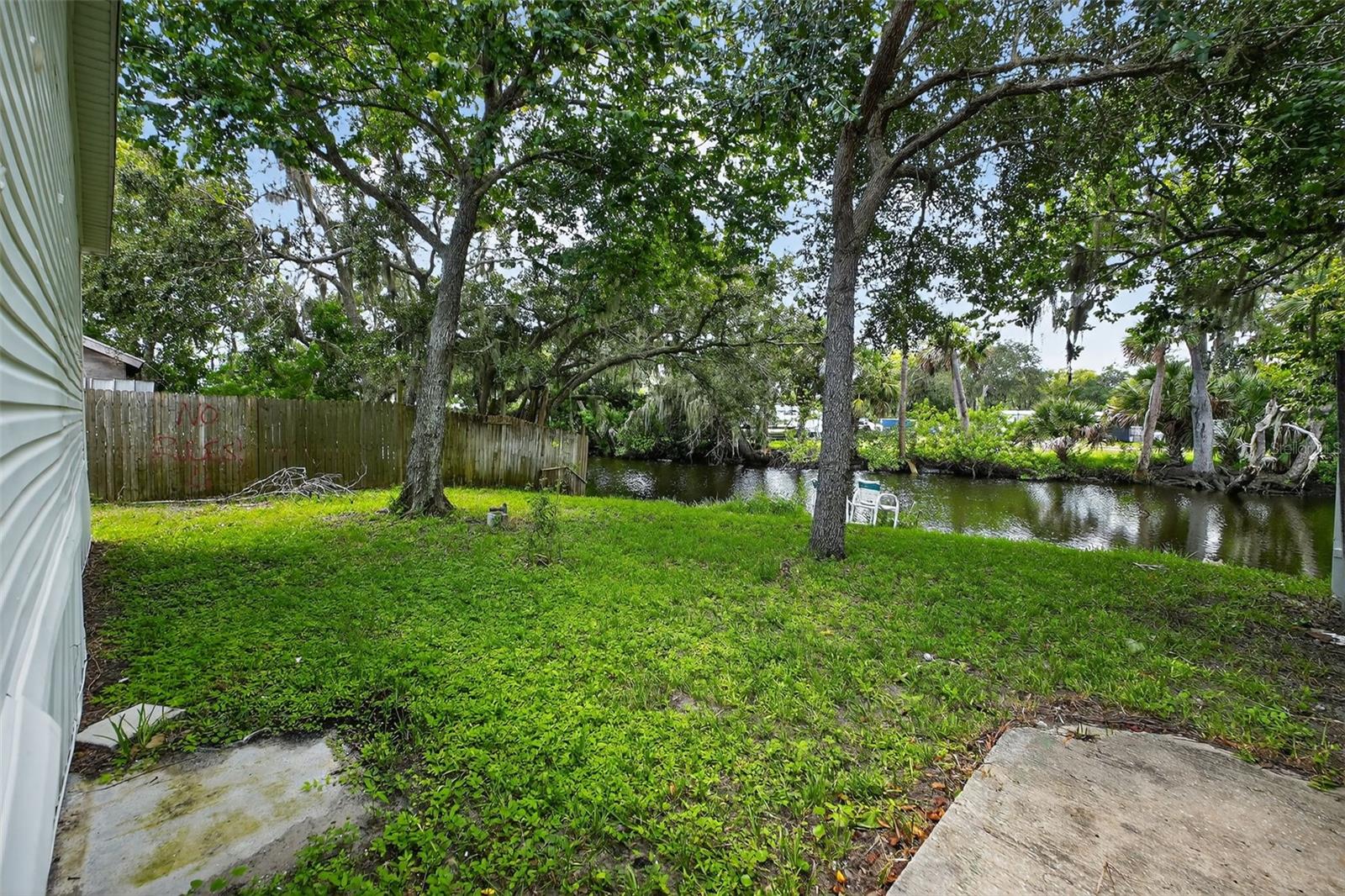 COMMONWEALTH MOBILE ESTATES ADD 02 - Residential