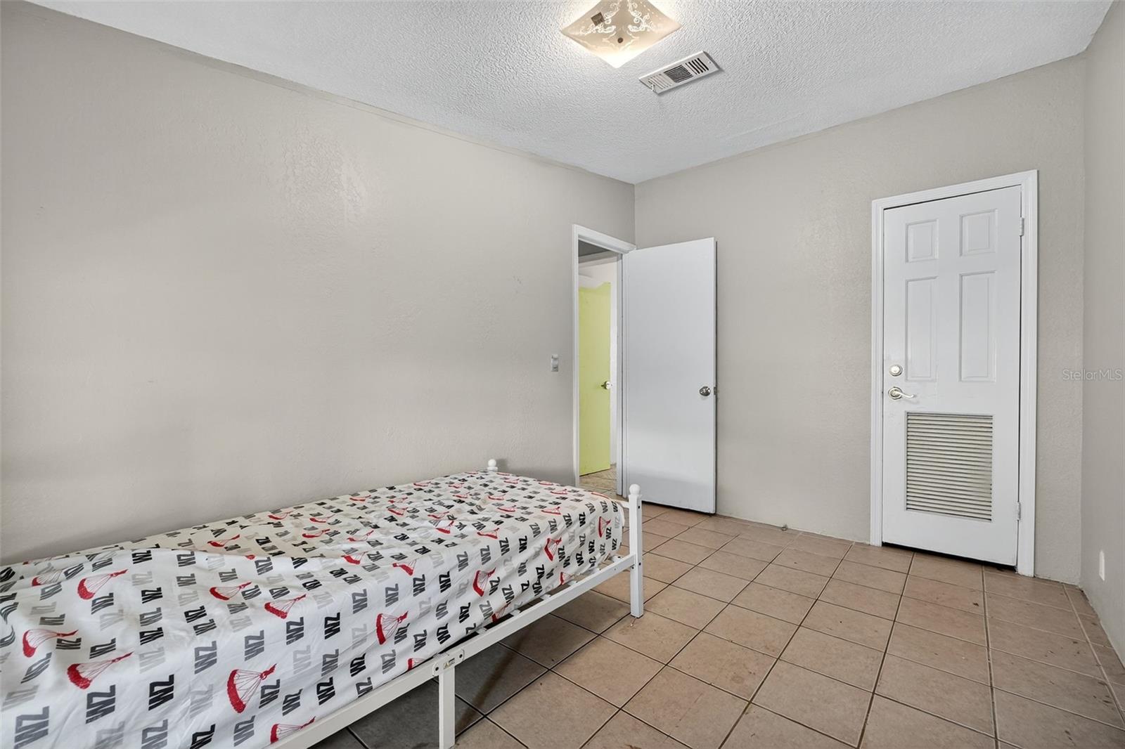 COMMONWEALTH MOBILE ESTATES ADD 02 - Residential