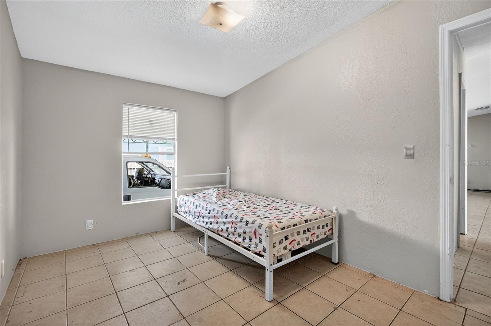 COMMONWEALTH MOBILE ESTATES ADD 02 - Residential