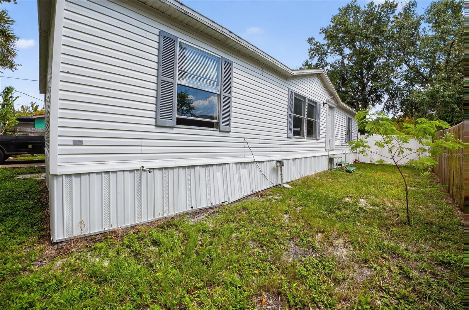 COMMONWEALTH MOBILE ESTATES ADD 02 - Residential