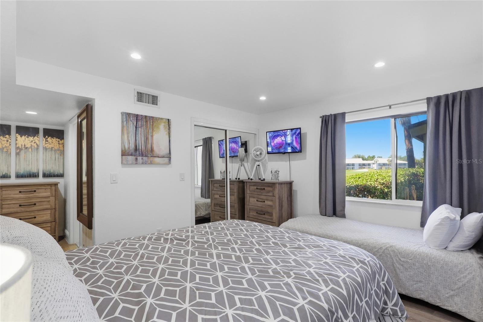 SADDLEBROOK - Residential