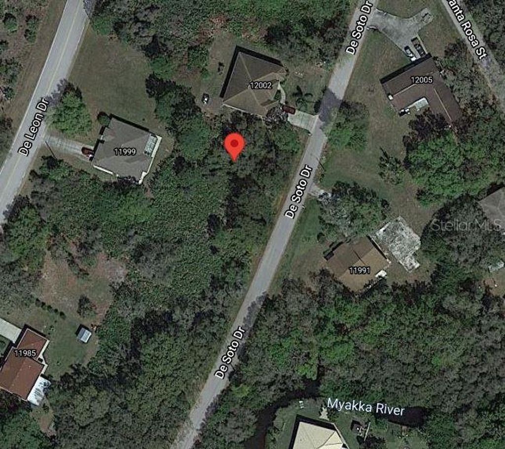 Photo of 44 Desoto Drive, North Port, FL 34287 (MLS # N6115968)