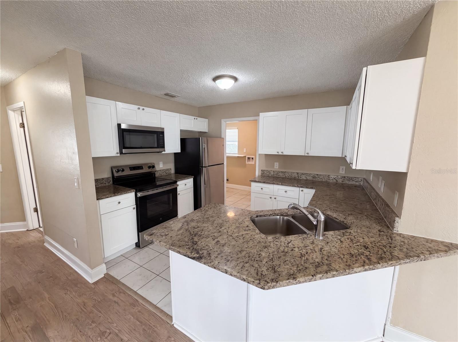 BAYBERRY VILLAGE - Residential