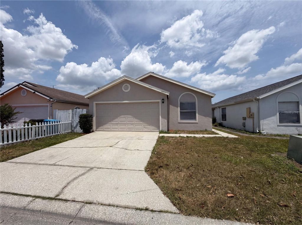 Photo of 5447 Blueberry Drive, Orlando, FL 32811 (MLS # O6407649)