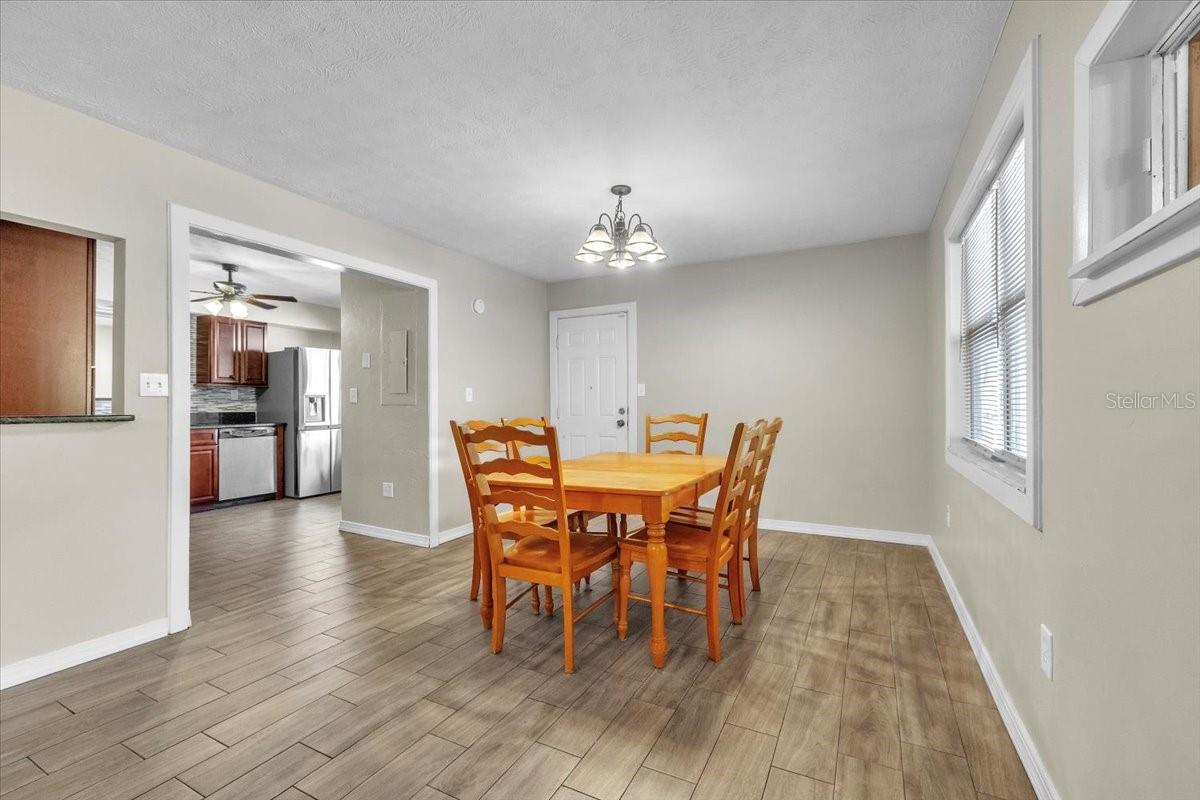 CHARLOTTE RANCHETTES - Residential