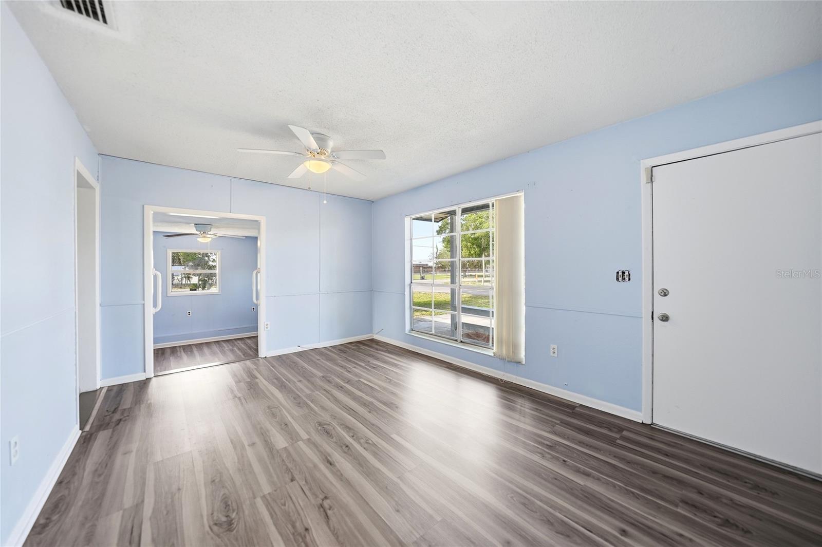 704 N MANATEE AVENUE