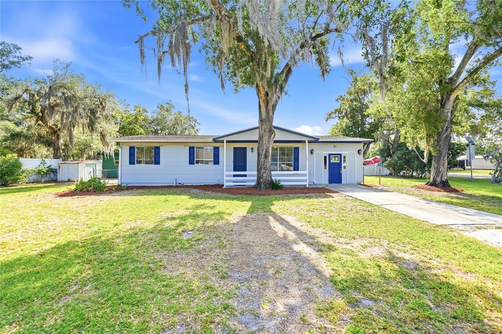 Photo of 704 N Manatee Avenue, Arcadia, FL 34266 (MLS # C7525121)