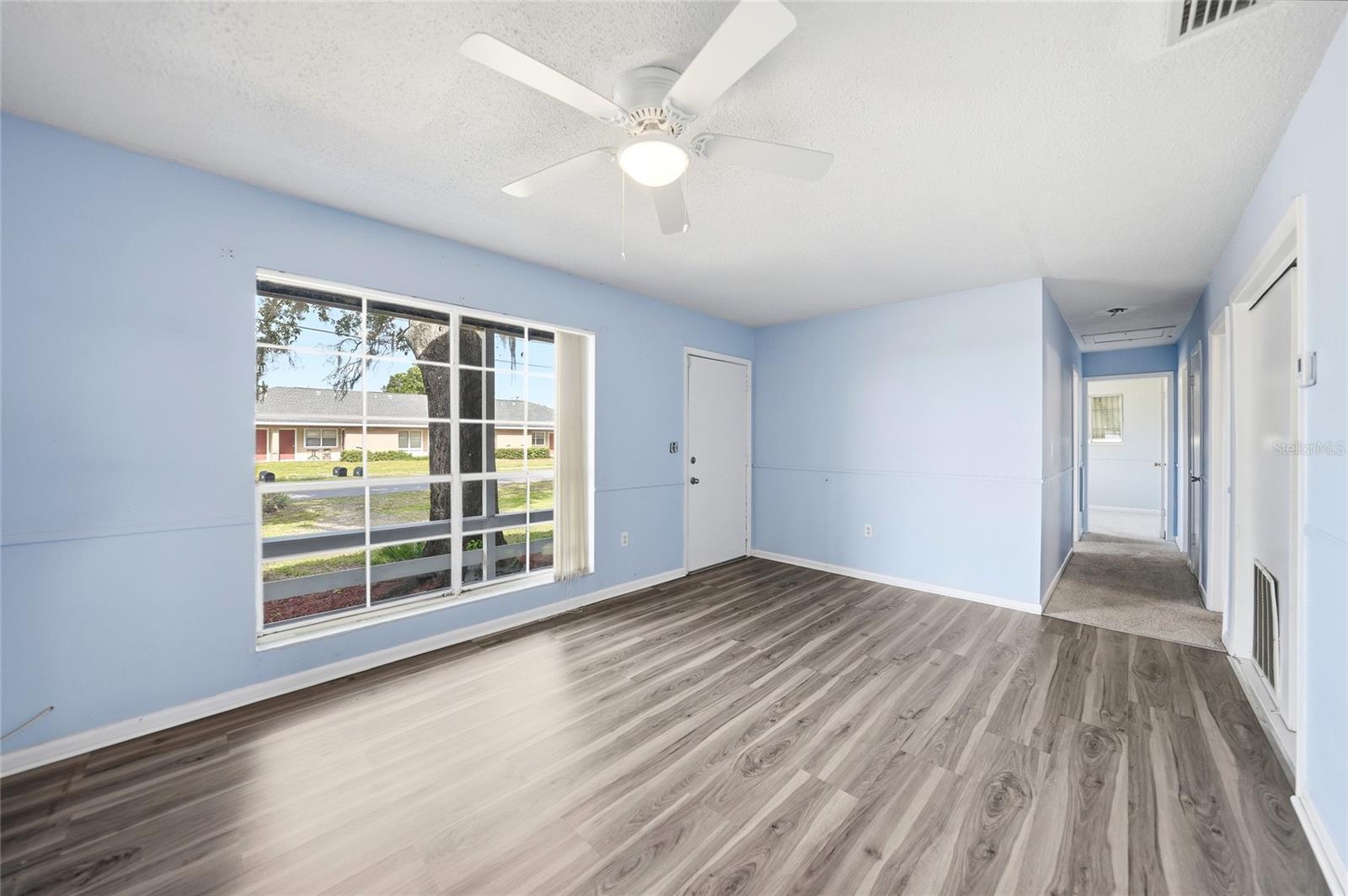 704 N MANATEE AVENUE