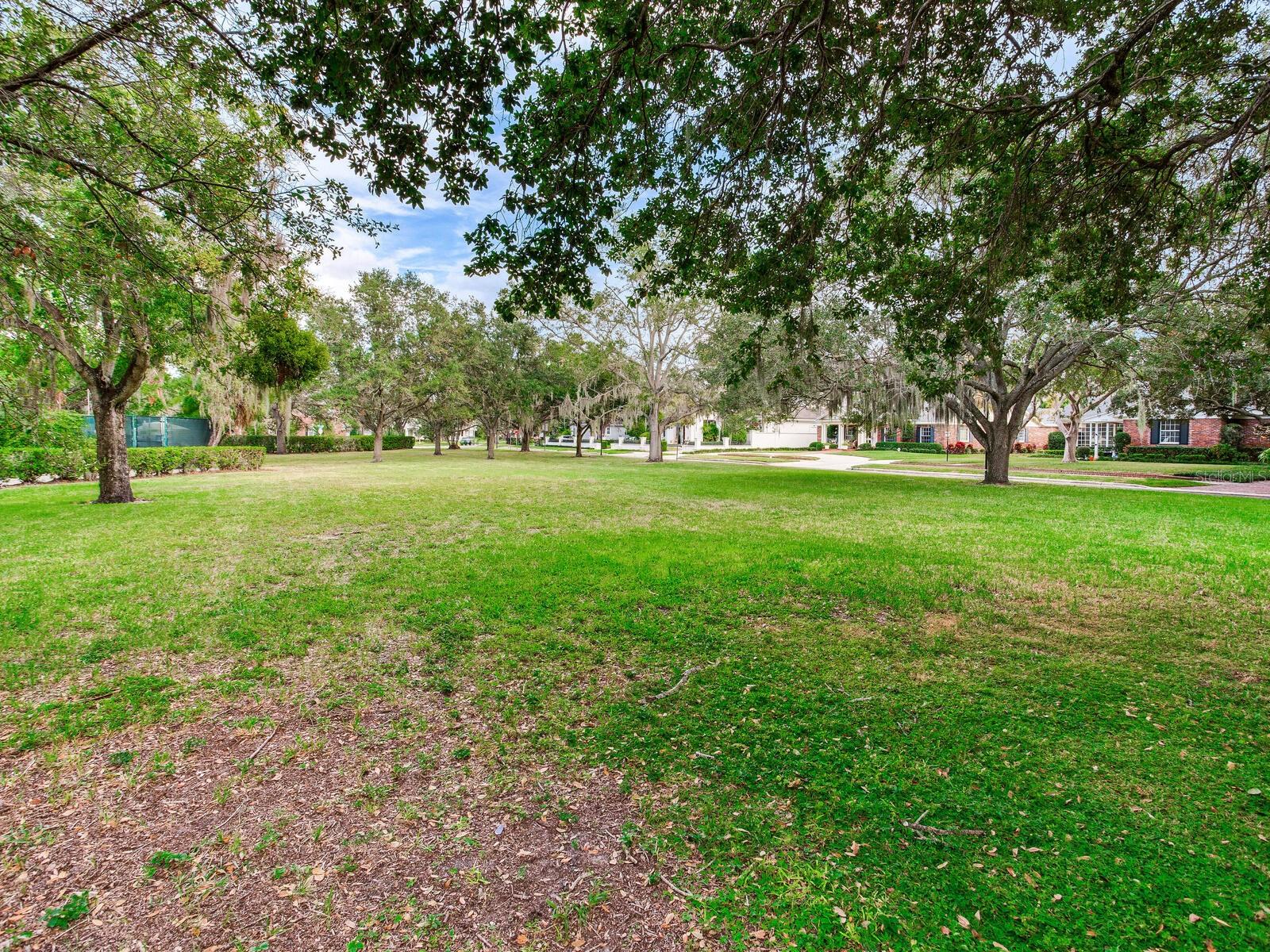 GOLF VIEW PARK - Residential