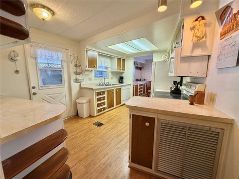 Tiny photo for 120 Camellia Trail, Leesburg, FL 34748 (MLS # G5119312)