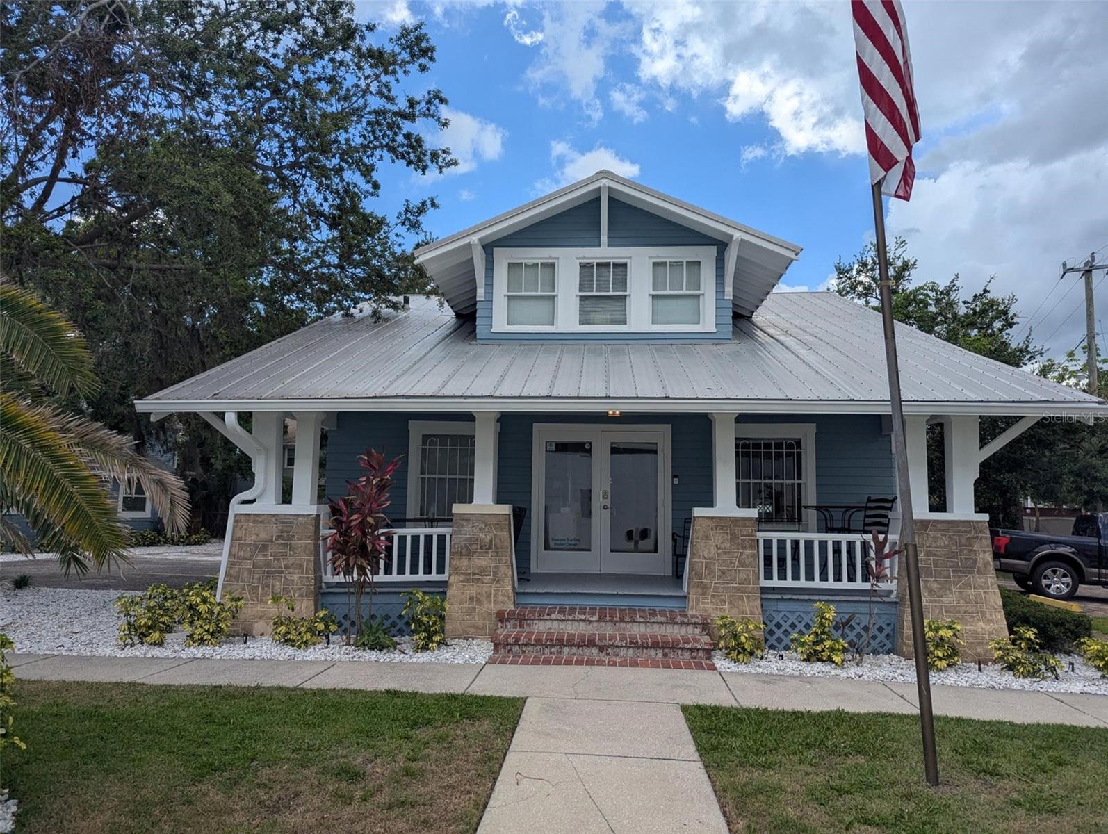 Gross lease. Tenant just pays the flat amount plus their own electric bill. Charming Downtown Bradenton Office Space! Looking for a one-of-a-kind office in the heart of Downtown Bradenton? This adorable bungalow-style space is just one block from lively Main Street and the scenic Riverwalk—perfectly positioned near all the action! Inside, you’ll find four private offices, a spacious reception area (which could double as extra workspace), a full kitchen, and a dedicated conference area. The property features a lovely covered porch for a welcoming first impression, a large roadside sign for great visibility, and convenient on-site parking. Currently home to a real estate office, this space would also make an ideal spot for a law firm, creative studio, or boutique