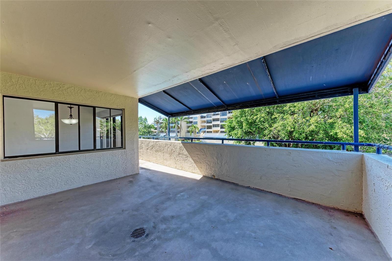 CENTRAL PARK - Residential Lease