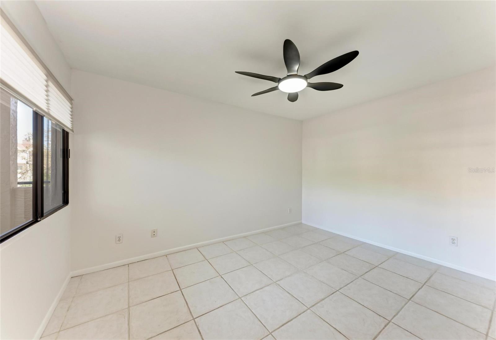 CENTRAL PARK - Residential Lease