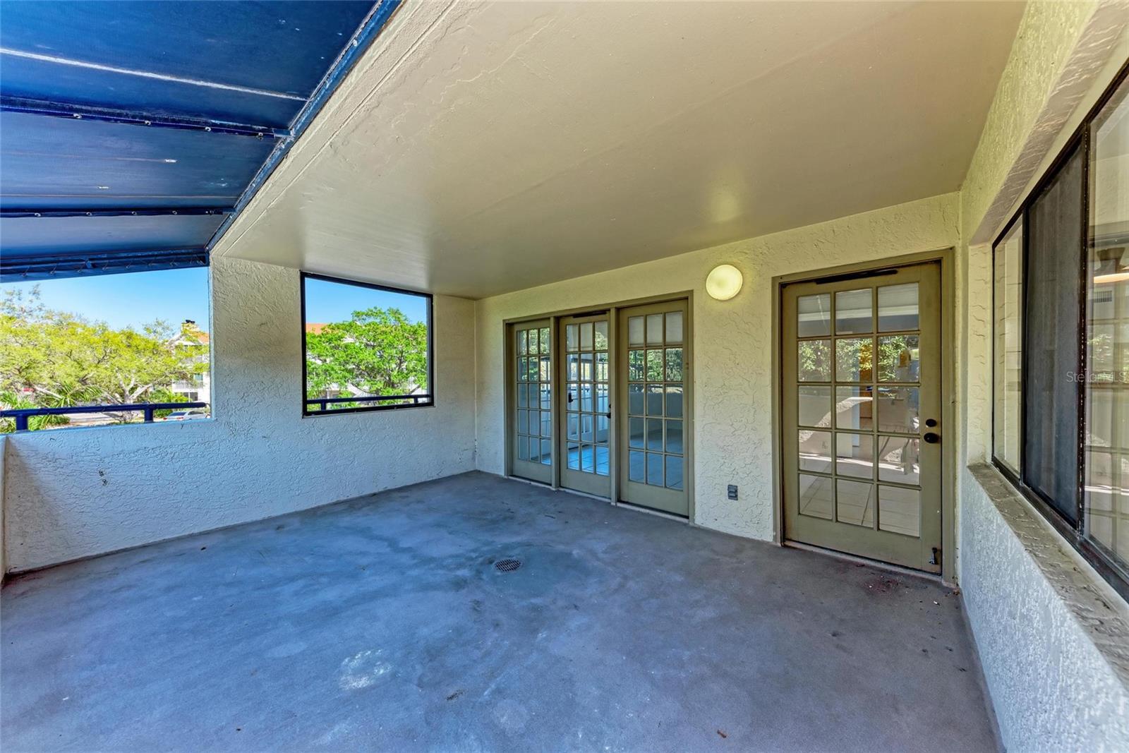 CENTRAL PARK - Residential Lease