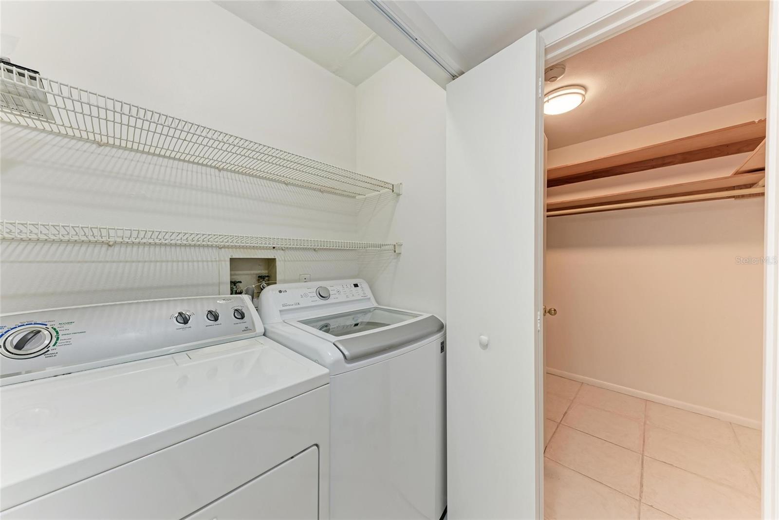 CENTRAL PARK - Residential Lease