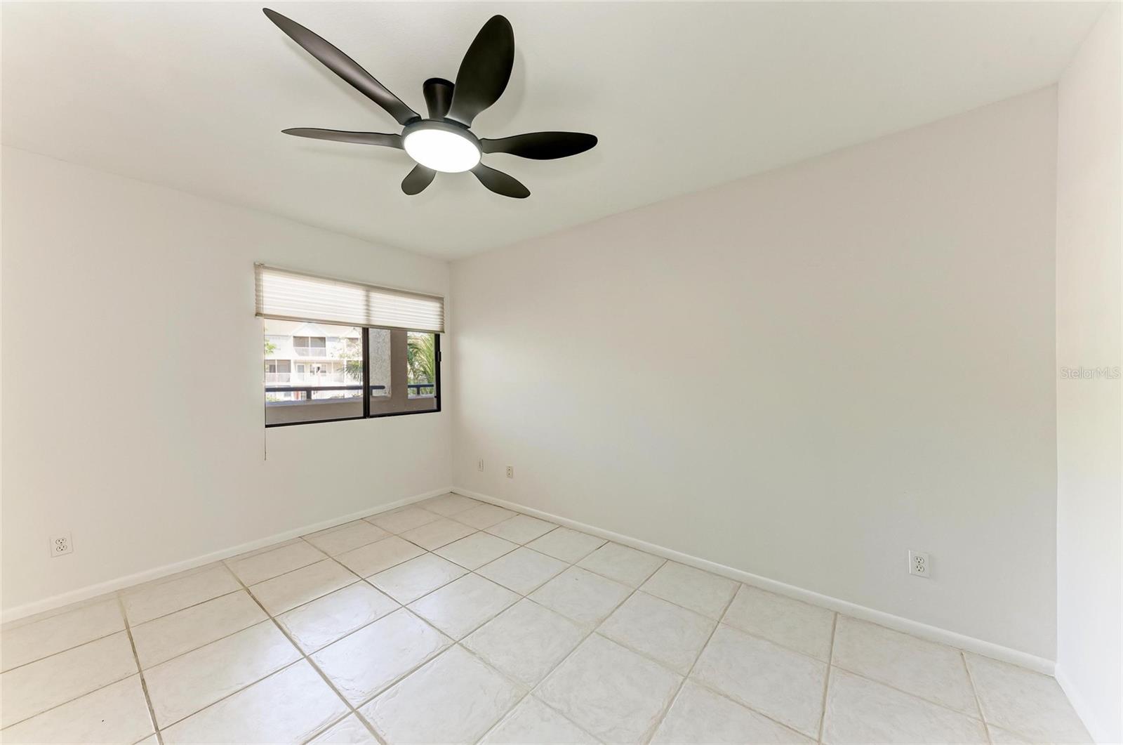 CENTRAL PARK - Residential Lease
