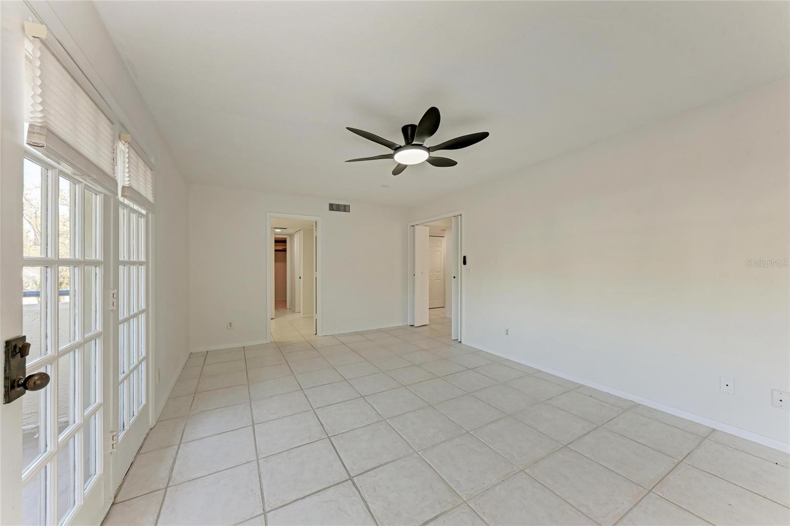 CENTRAL PARK - Residential Lease