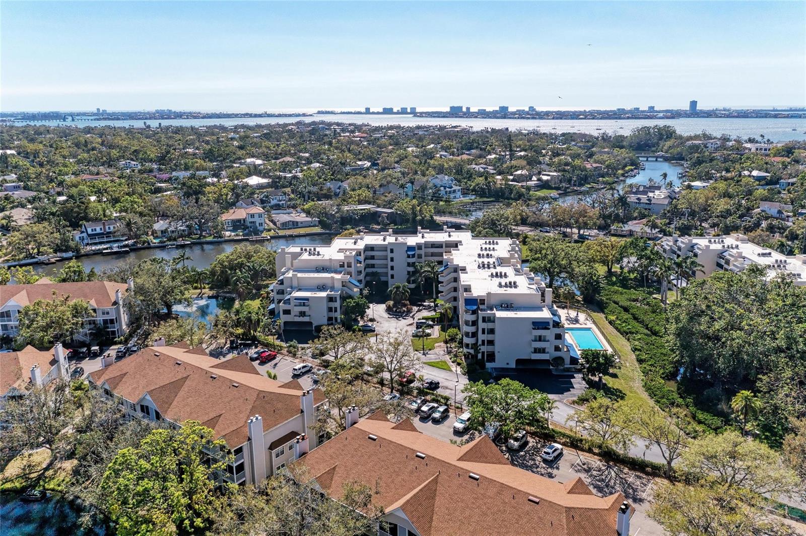CENTRAL PARK - Residential Lease