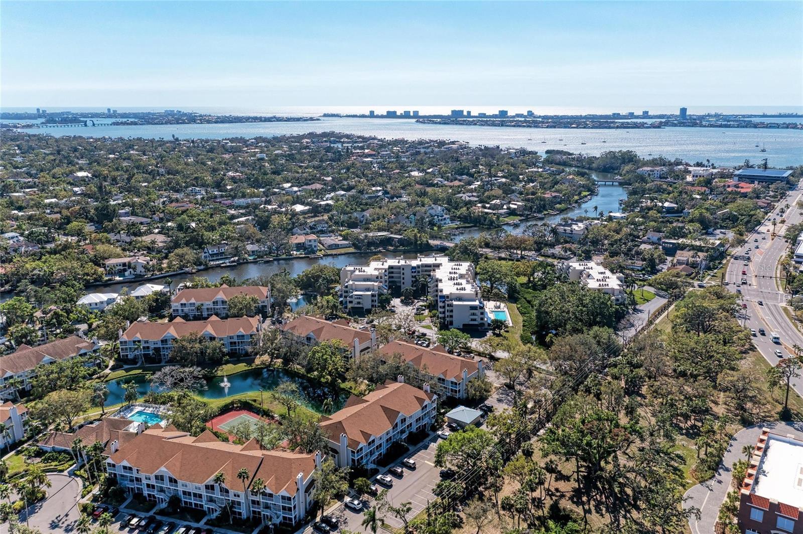 CENTRAL PARK - Residential Lease