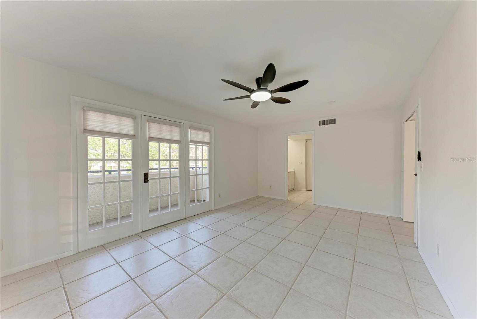 CENTRAL PARK - Residential Lease