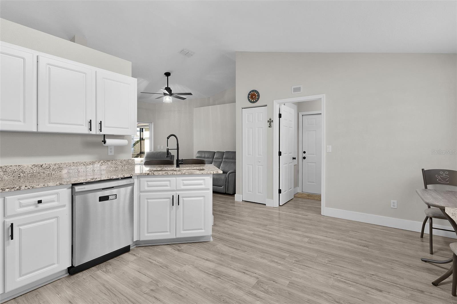 STONECREST LAKES UN 02 PH 01 - Residential