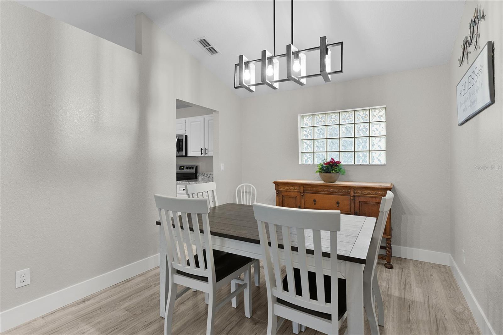 STONECREST LAKES UN 02 PH 01 - Residential