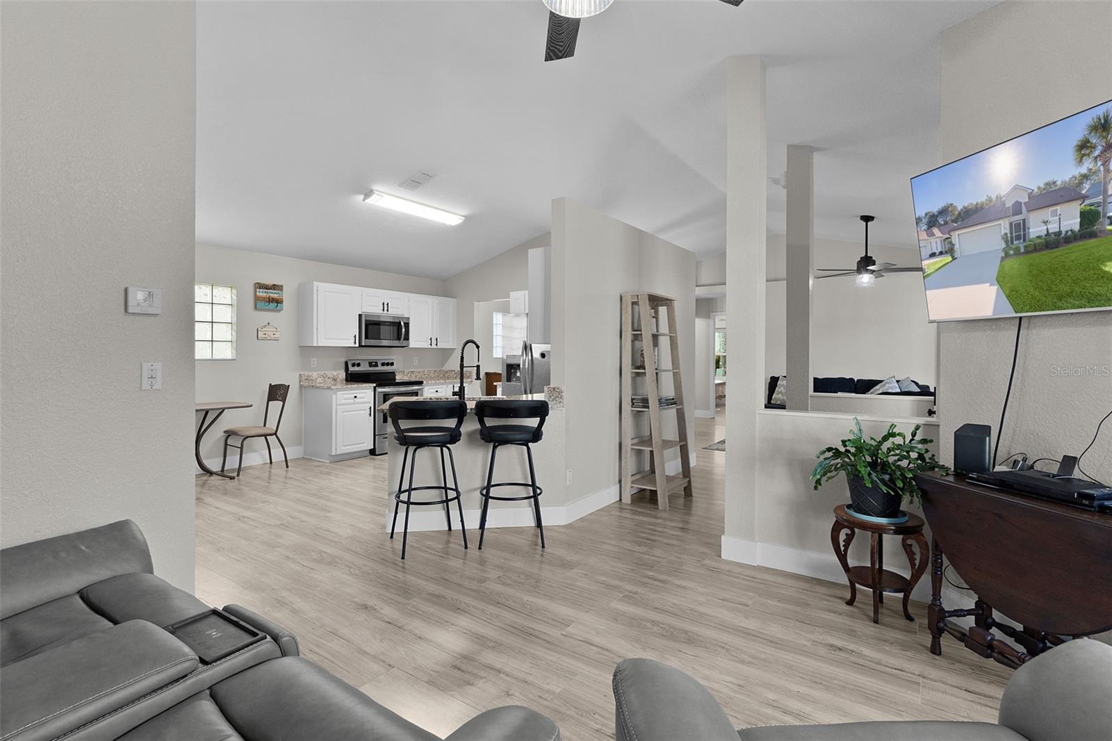 STONECREST LAKES UN 02 PH 01 - Residential