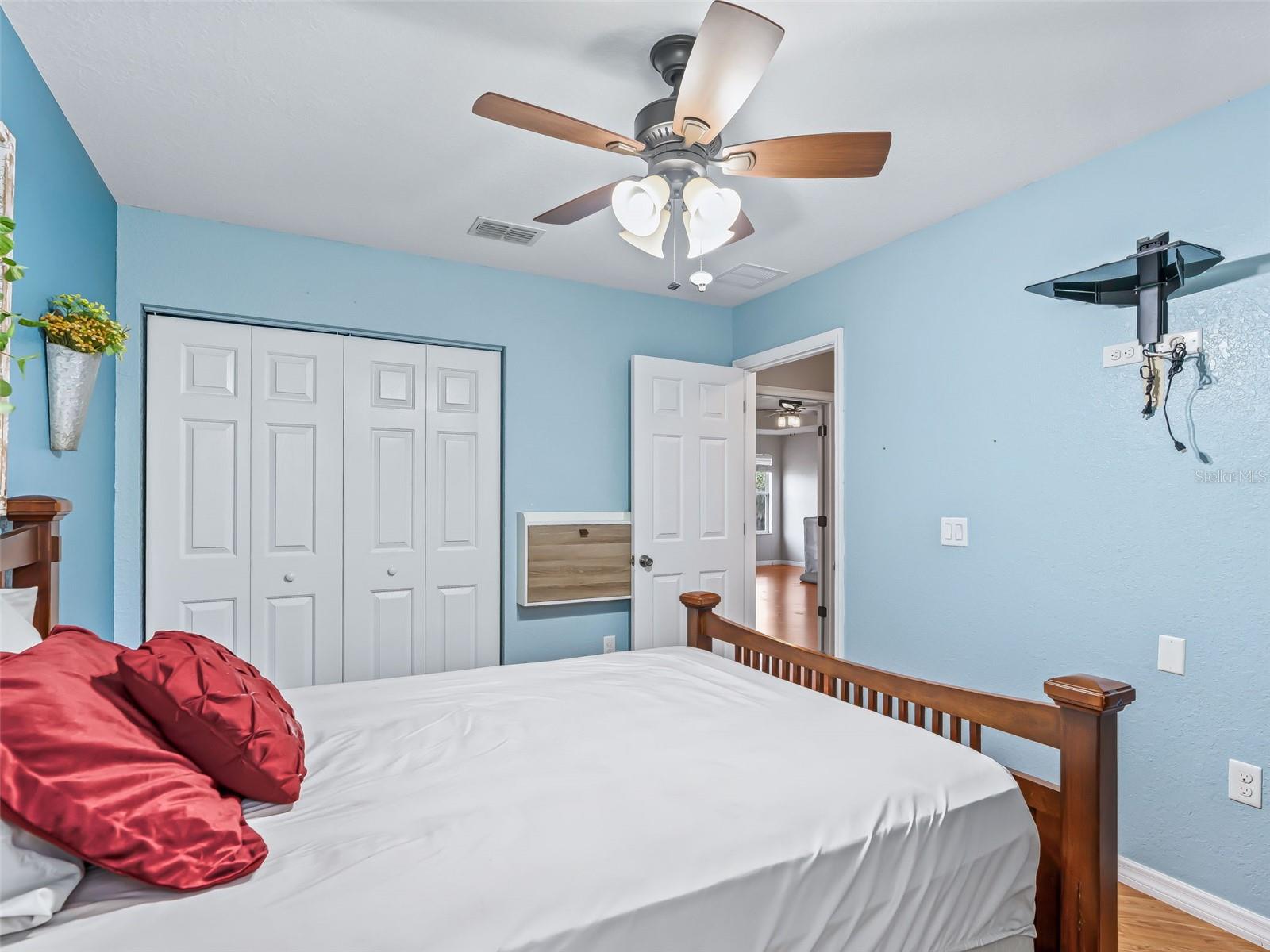 VILLAGES OF PARKWOOD - Residential