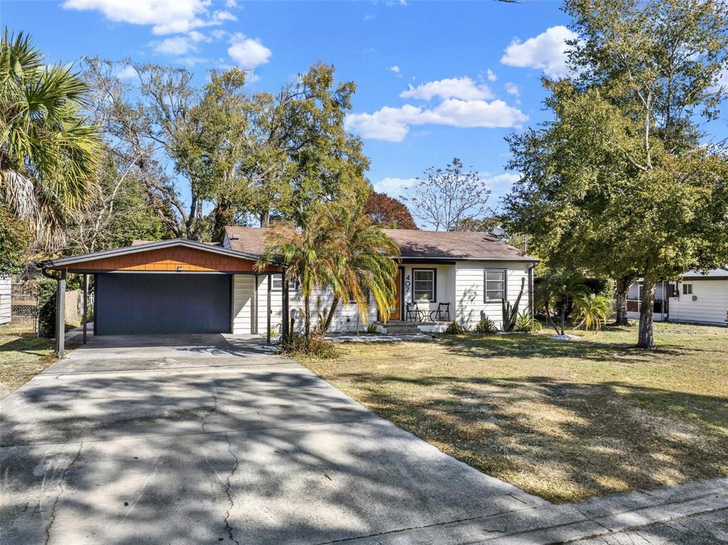 Photo of 407 E Jersey Street, Orlando, FL 32806 (MLS # O6382184)