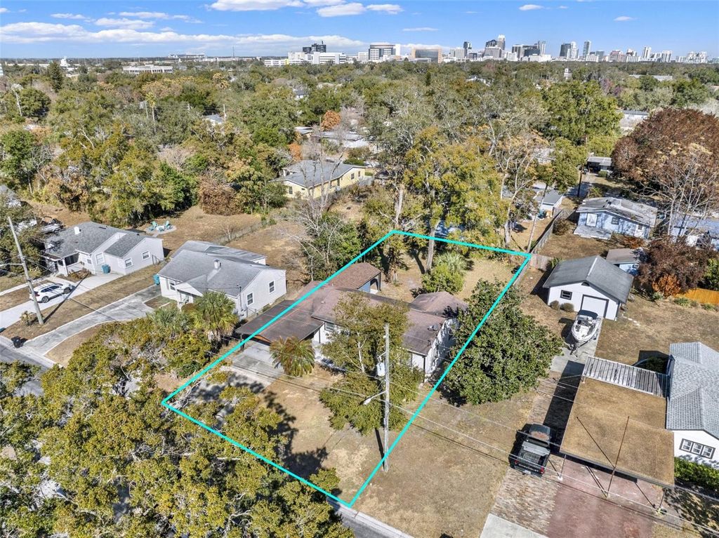 Photo of 407 E Jersey Street, Orlando, FL 32806 (MLS # O6382184)