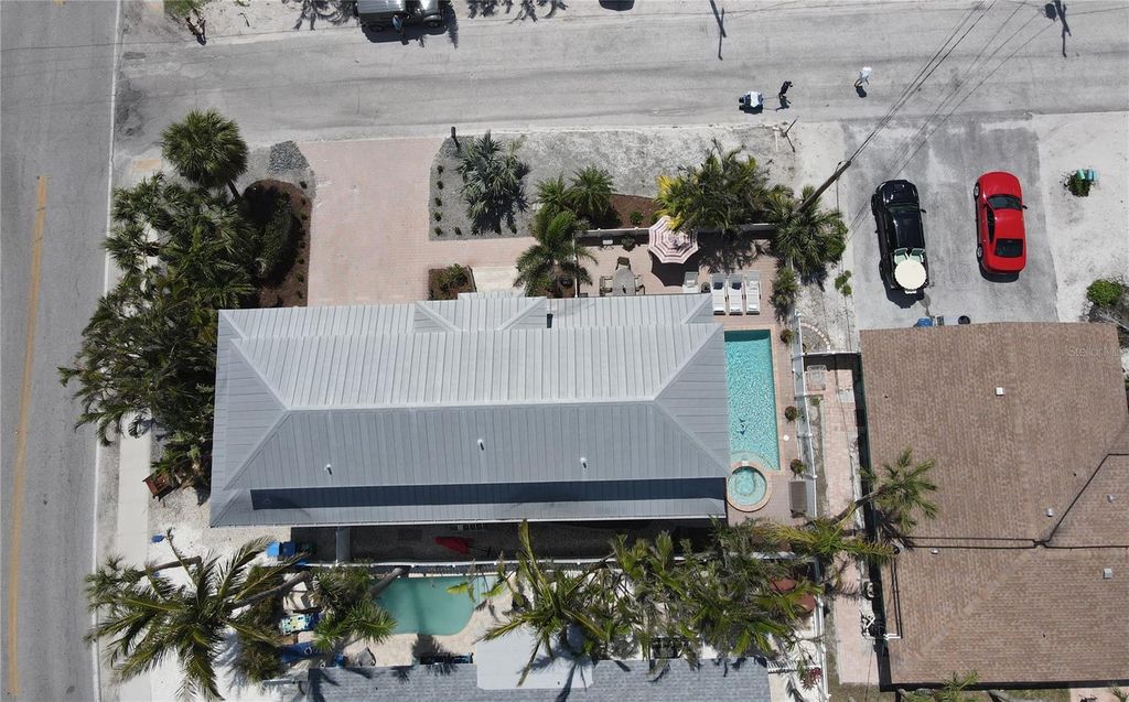 Photo of 220 36th Street, Holmes Beach, FL 34217 (MLS # A4664041)