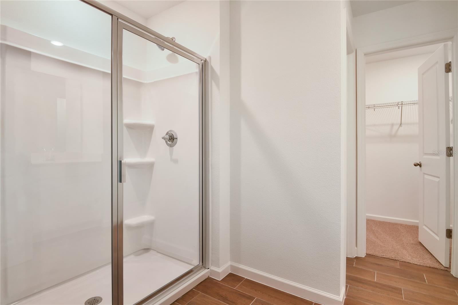 SEASONS AT SHORES OF LAKE DELL - Residential