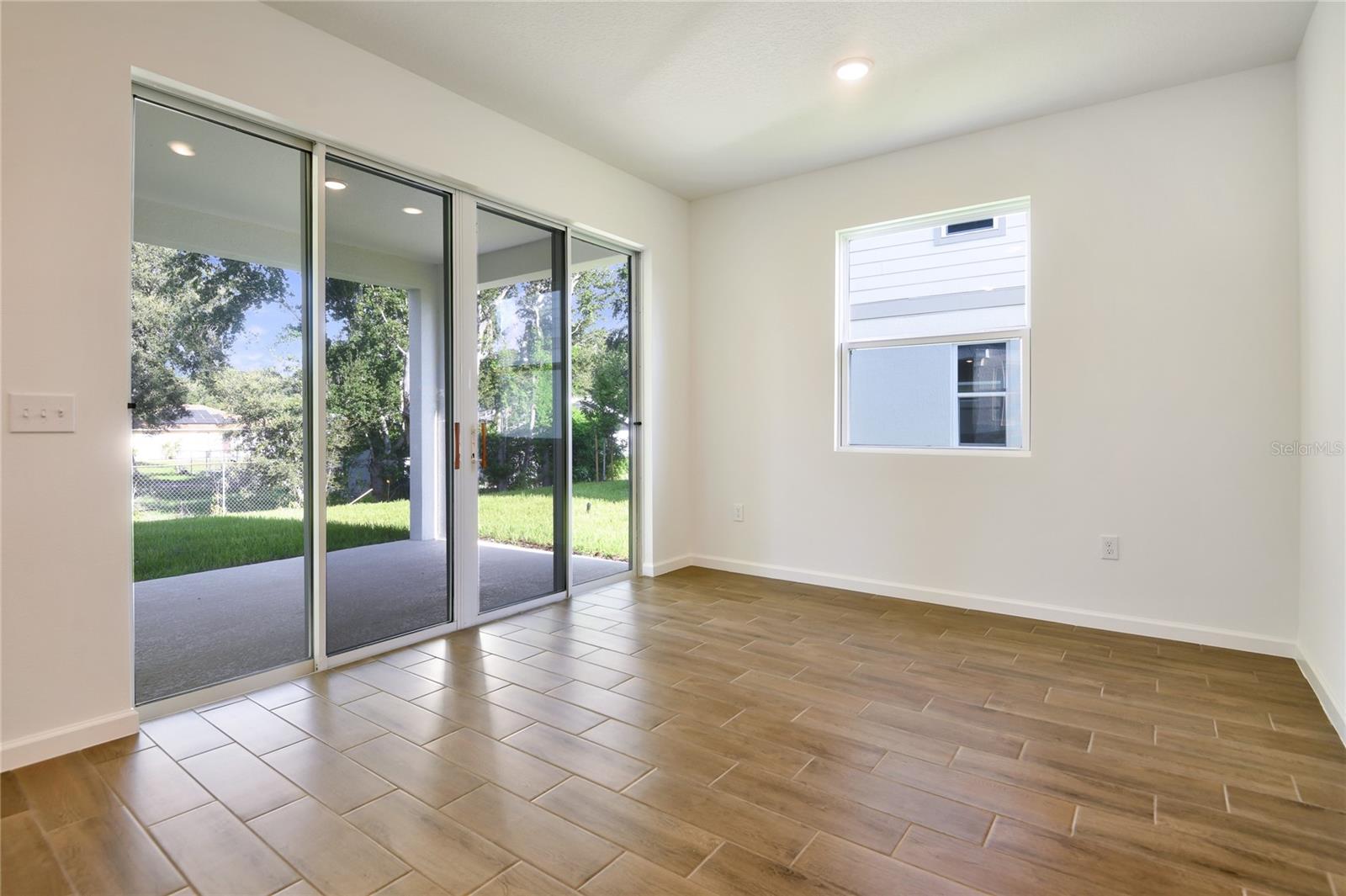 SEASONS AT SHORES OF LAKE DELL - Residential