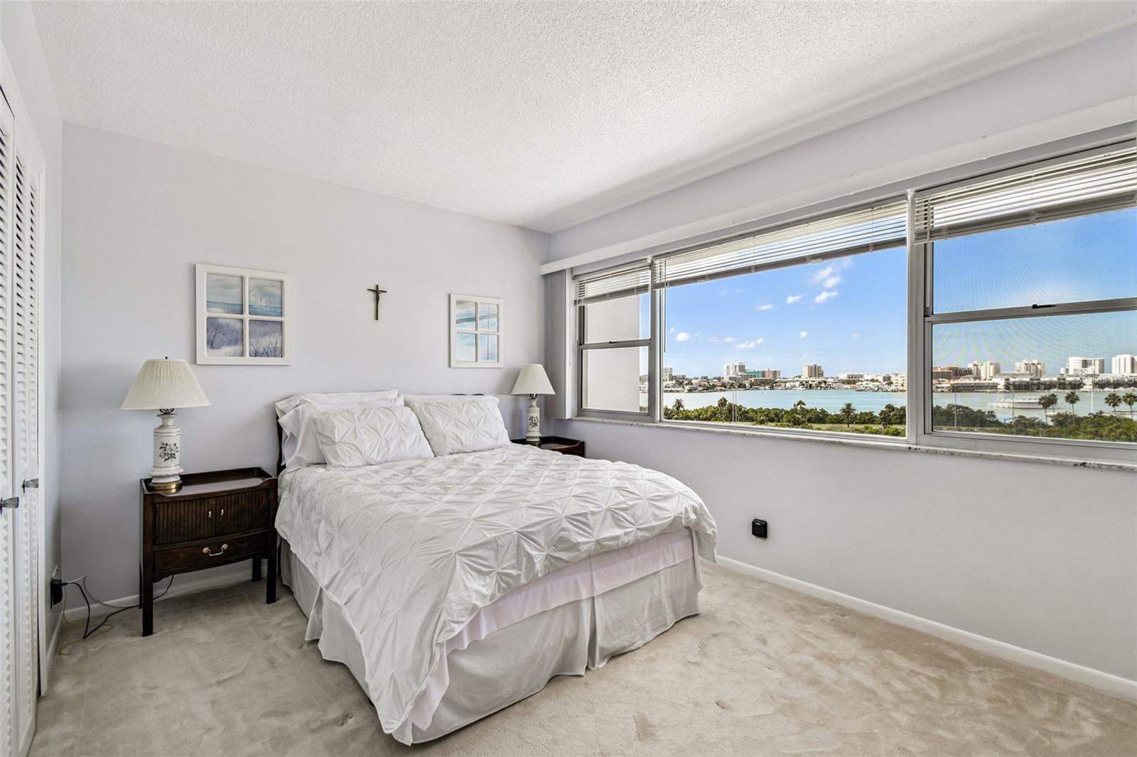 HORIZON HOUSE CO-OP - Residential