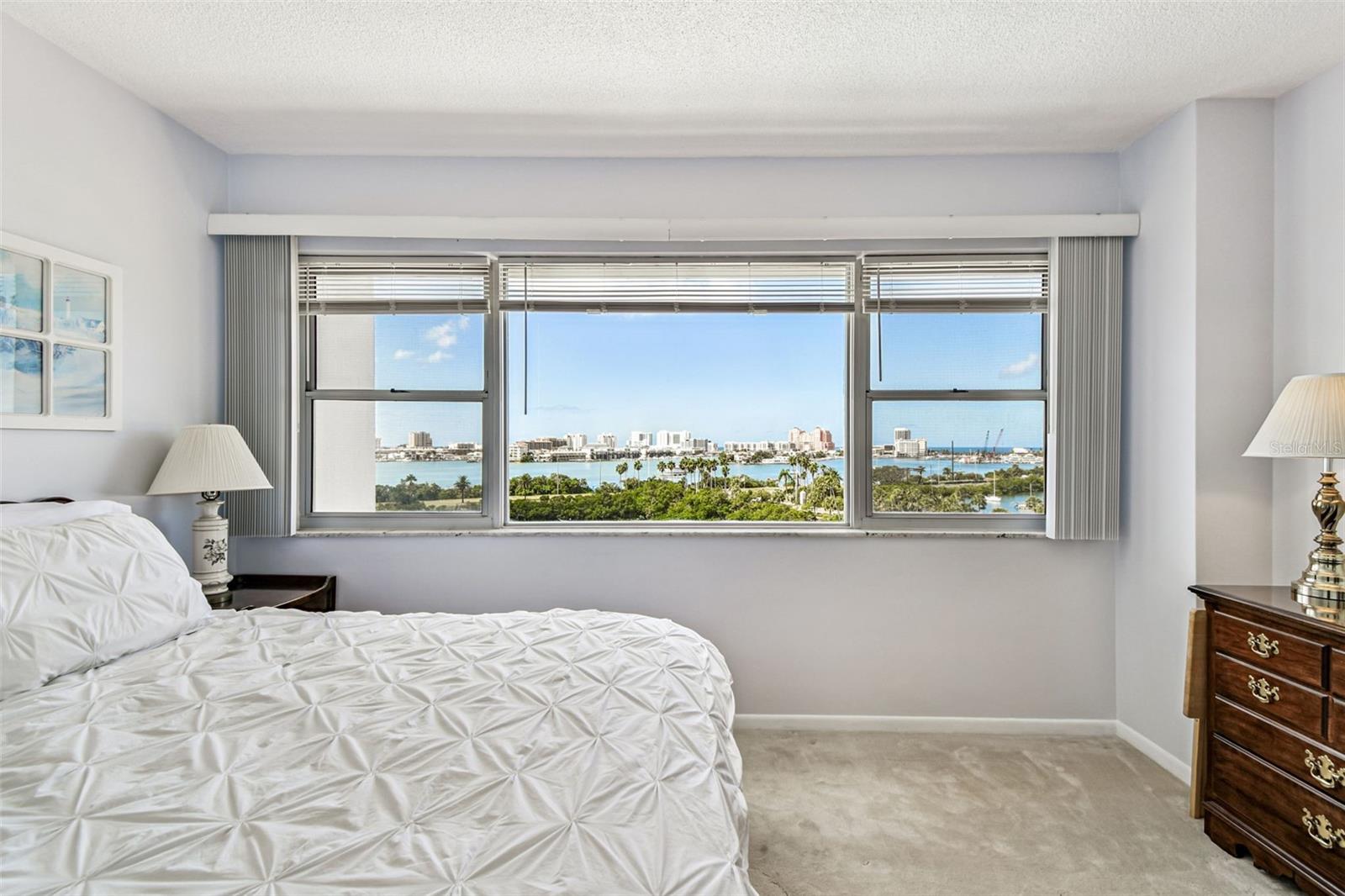 HORIZON HOUSE CO-OP - Residential