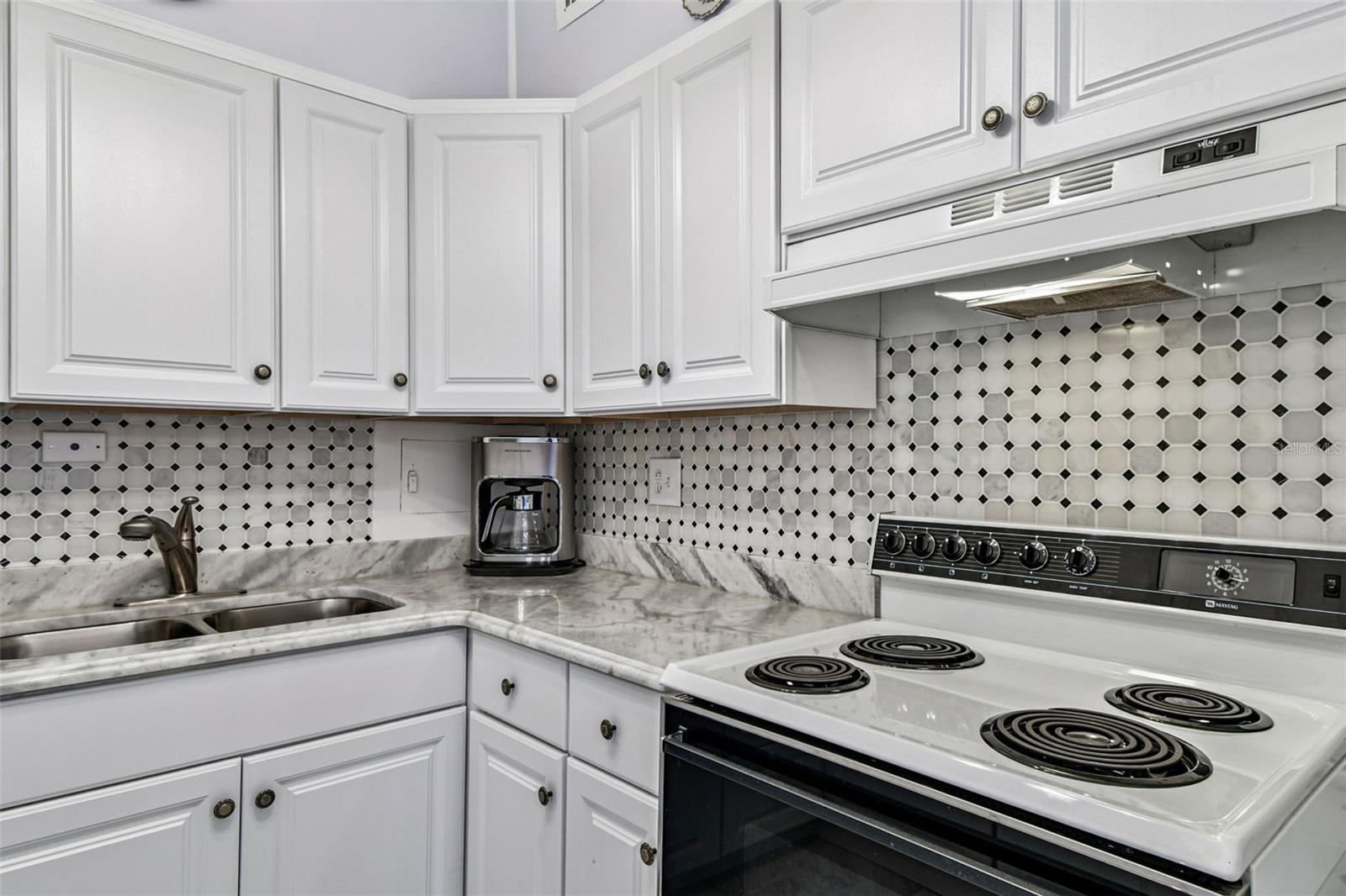 HORIZON HOUSE CO-OP - Residential