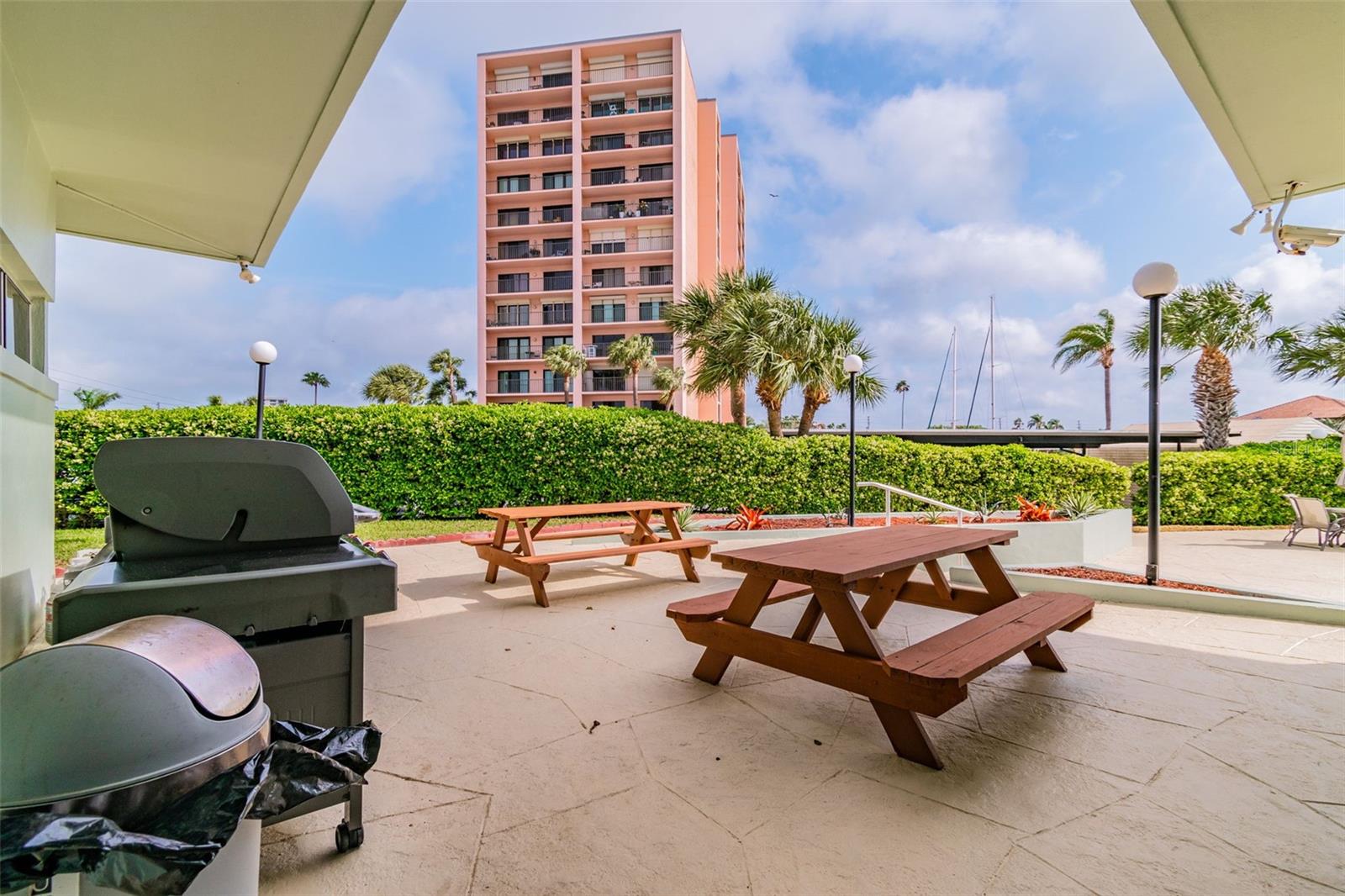 HORIZON HOUSE CO-OP - Residential