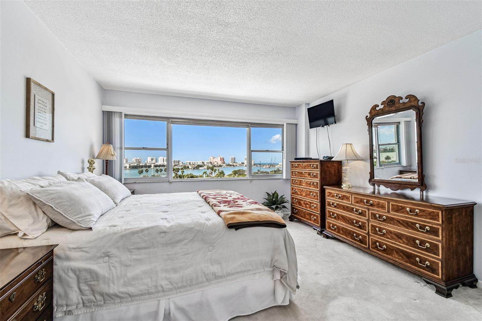 HORIZON HOUSE CO-OP - Residential