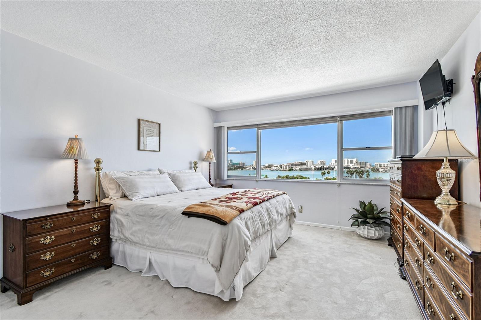 HORIZON HOUSE CO-OP - Residential