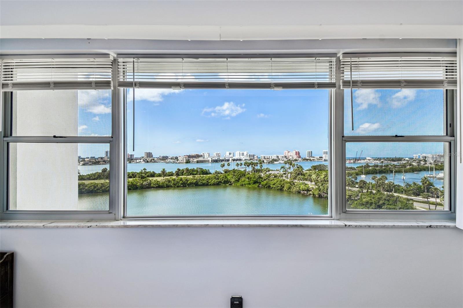 HORIZON HOUSE CO-OP - Residential