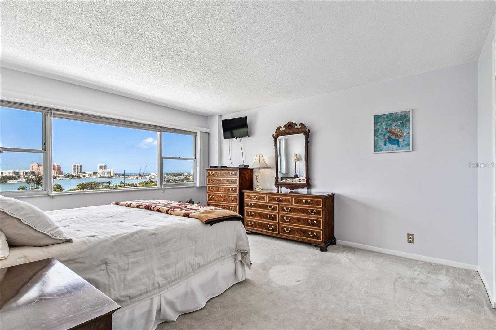 HORIZON HOUSE CO-OP - Residential