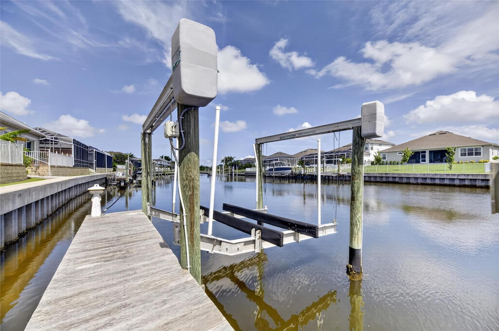715 ISLEBAY DRIVE