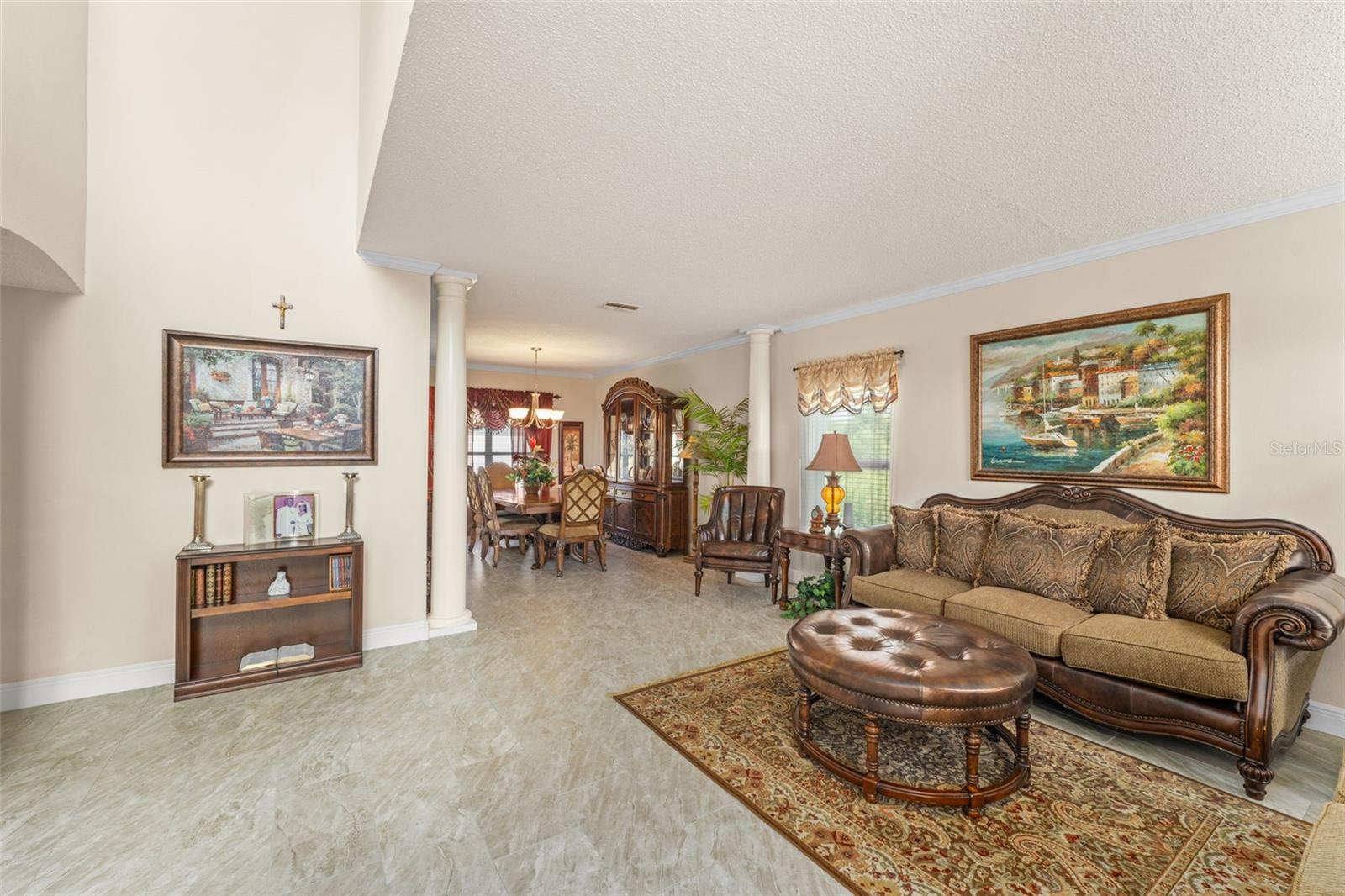 229 AMESBURY LN